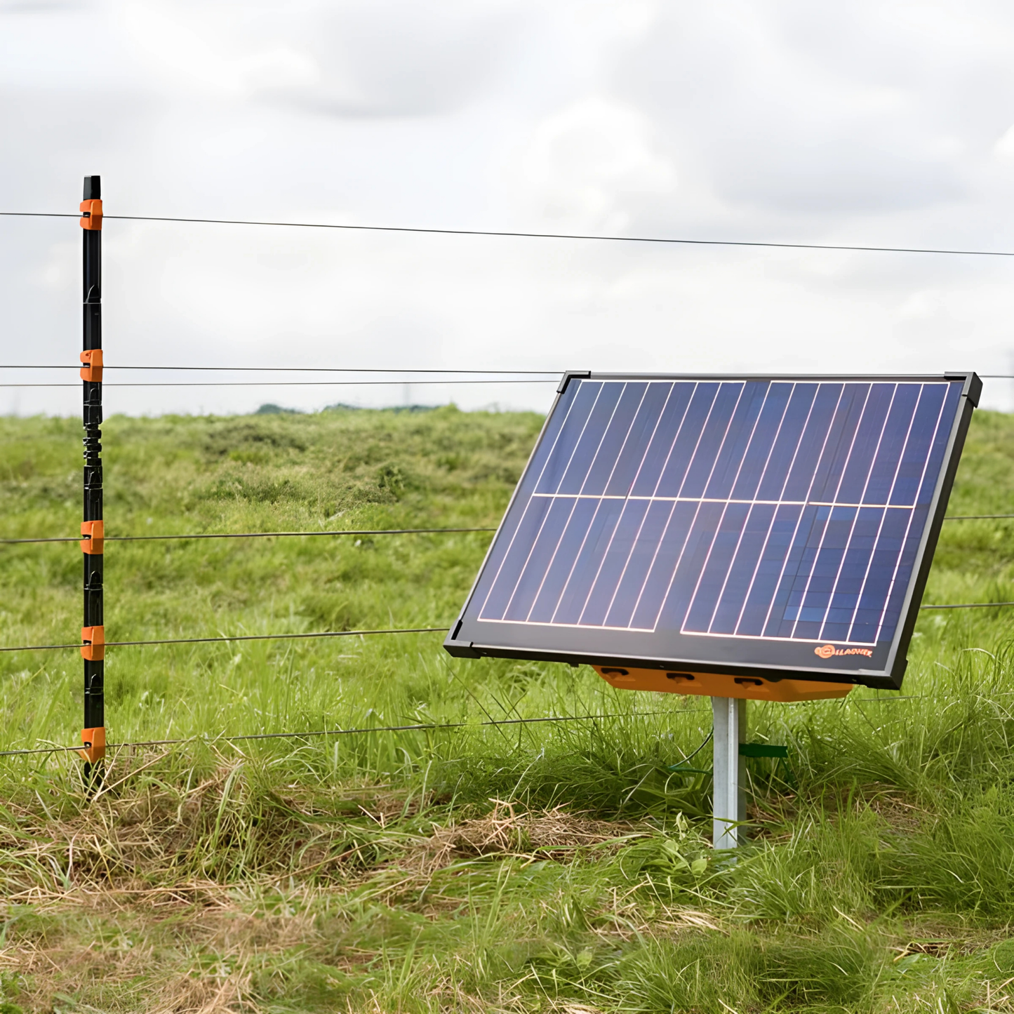 S400 Solar Fence Energizer