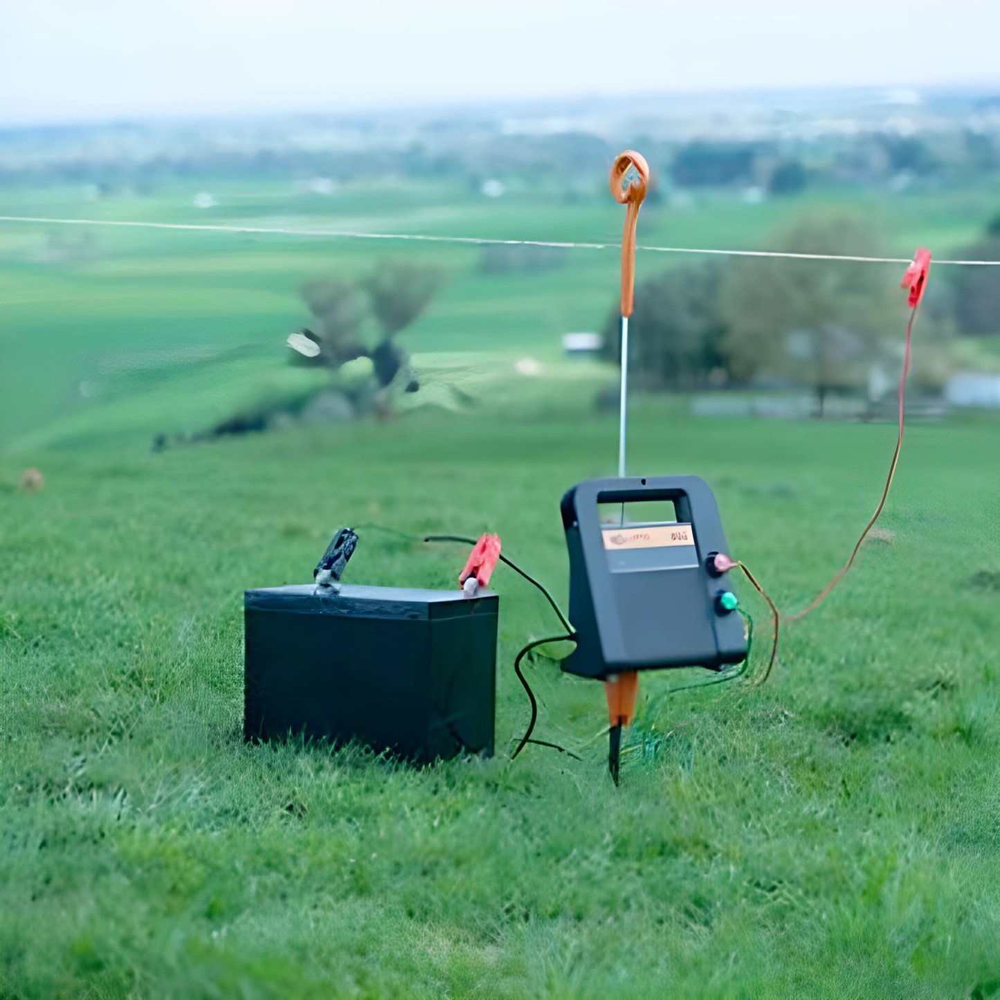 B60 Battery Fence Energizer