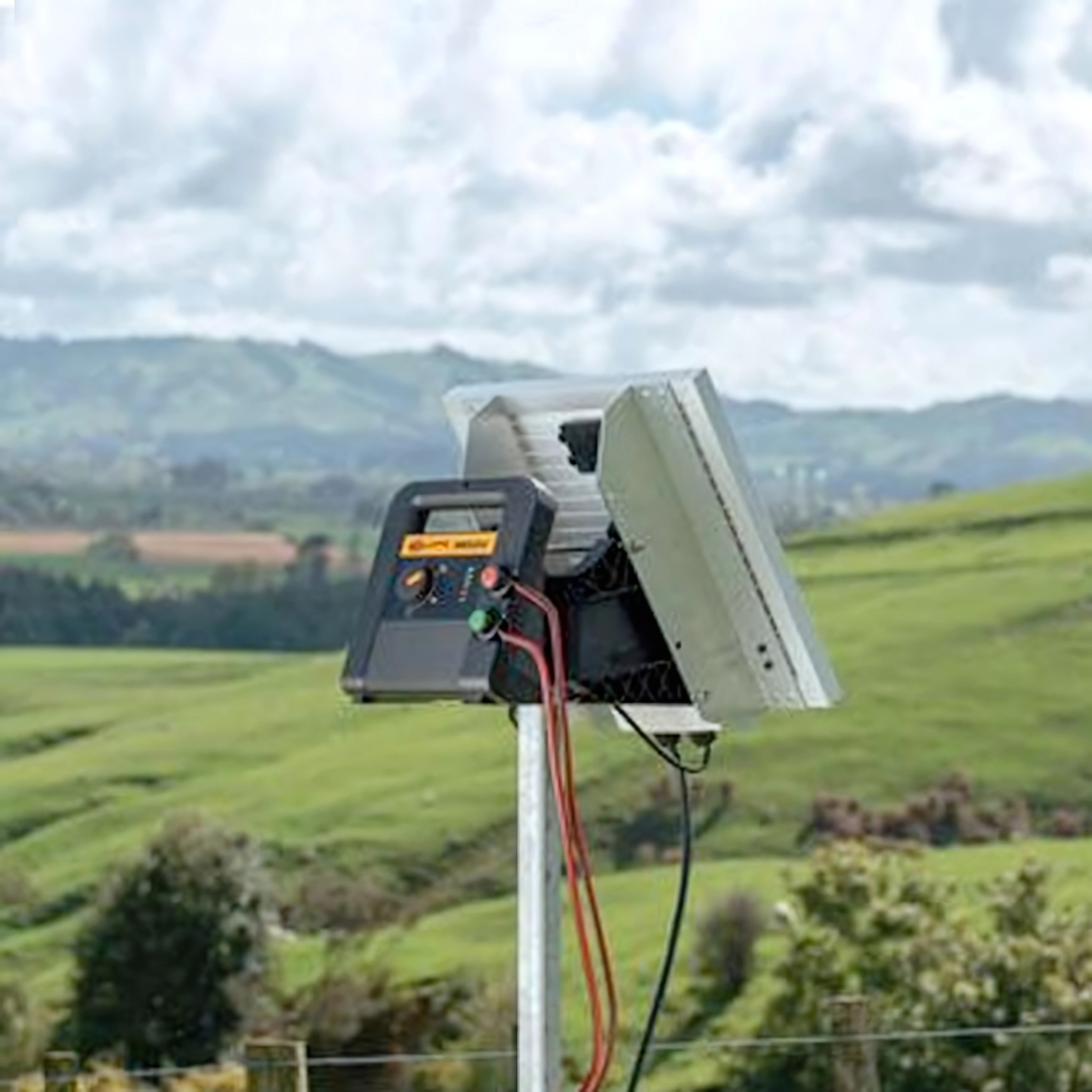 MBS200 Fence Energizer